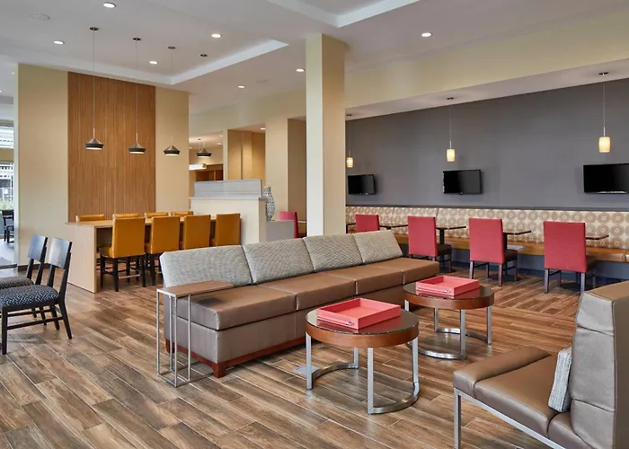 Towneplace Suites By Marriott Columbus North - Osu